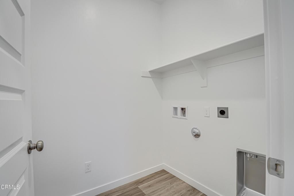 Image 19 of property listing at 9627 Maple Terrace Lane, Shafter, CA 93263