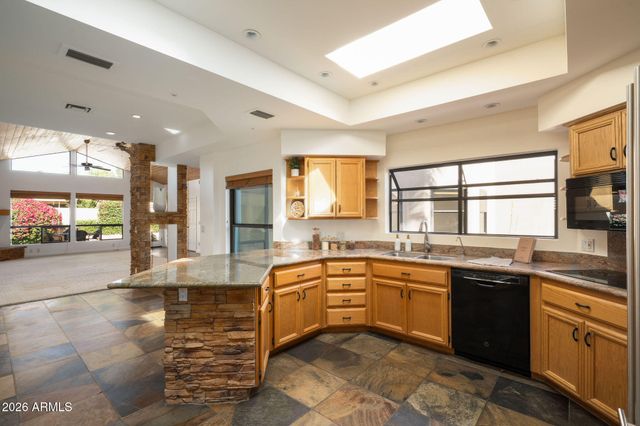 9045 N 86TH Place, Scottsdale, AZ 85258