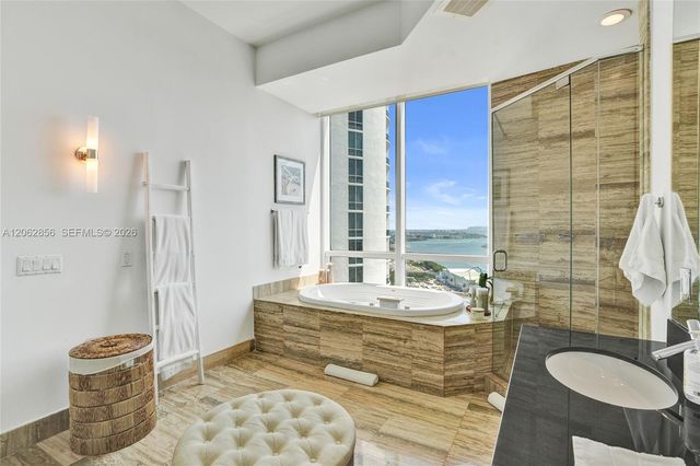 16001 Collins Ave 3406, Sunny Isles Beach, FL 33160