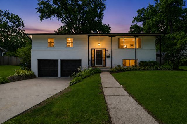 917 E Morris Drive, Palatine, IL 60074