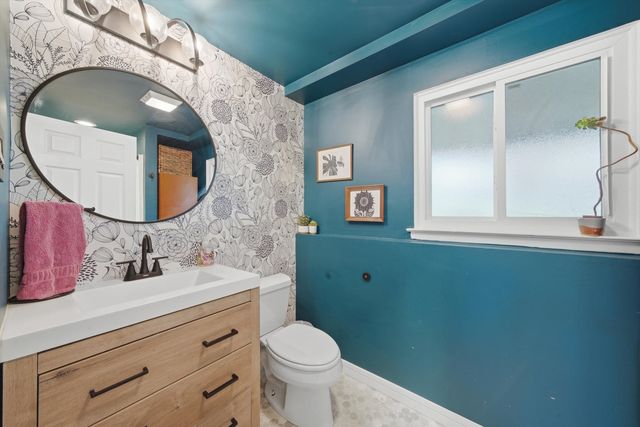 917 E Morris Drive, Palatine, IL 60074