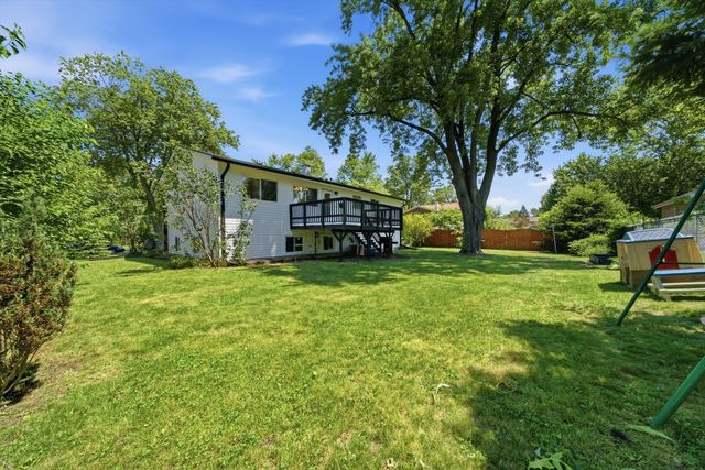 917 E Morris Drive, Palatine, IL 60074