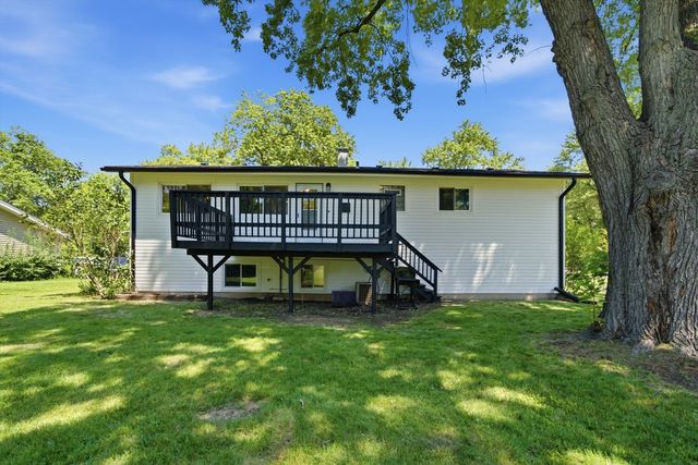 917 E Morris Drive, Palatine, IL 60074