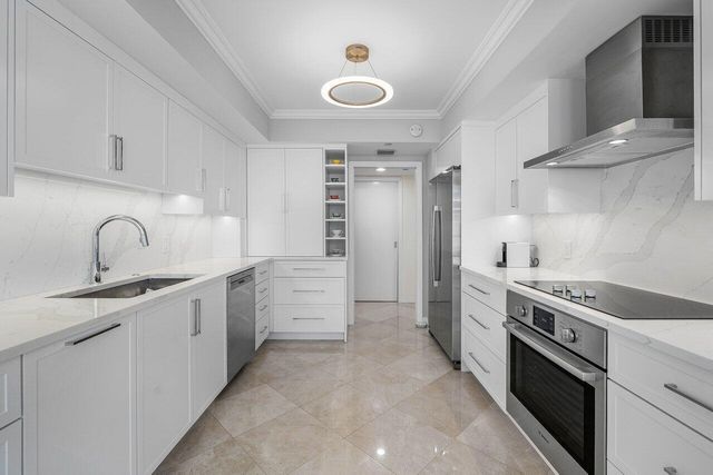 3211 S Ocean Boulevard 903, Highland Beach, FL 33487