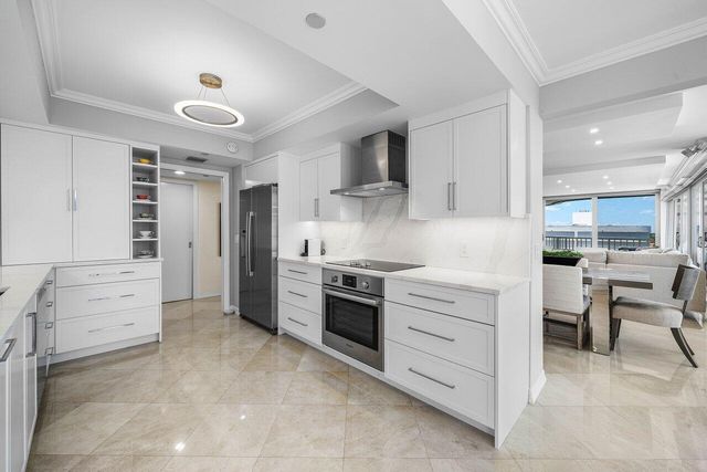 3211 S Ocean Boulevard 903, Highland Beach, FL 33487