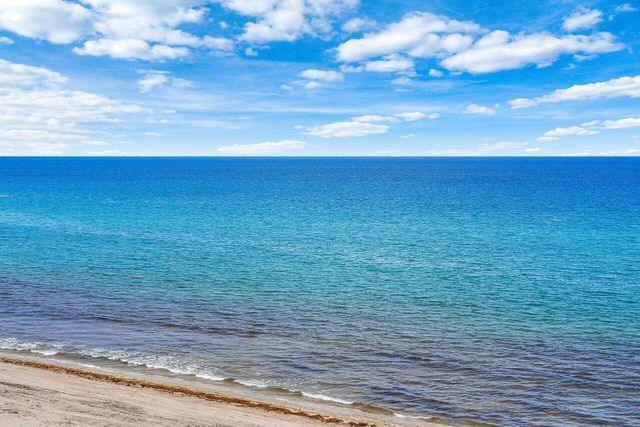 3211 S Ocean Boulevard 903, Highland Beach, FL 33487