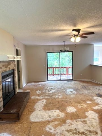 3 Donington Lane, Bella Vista, AR 72714