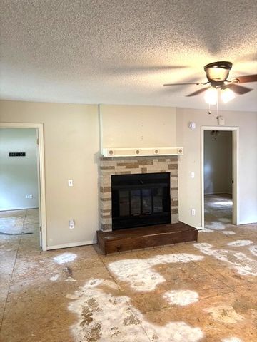 3 Donington Lane, Bella Vista, AR 72714