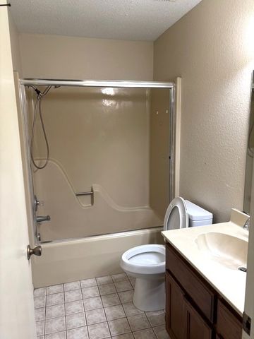 3 Donington Lane, Bella Vista, AR 72714