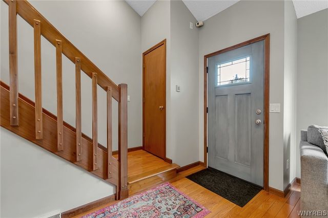 2 West Lake Forest Parkway, Lancaster, NY 14086