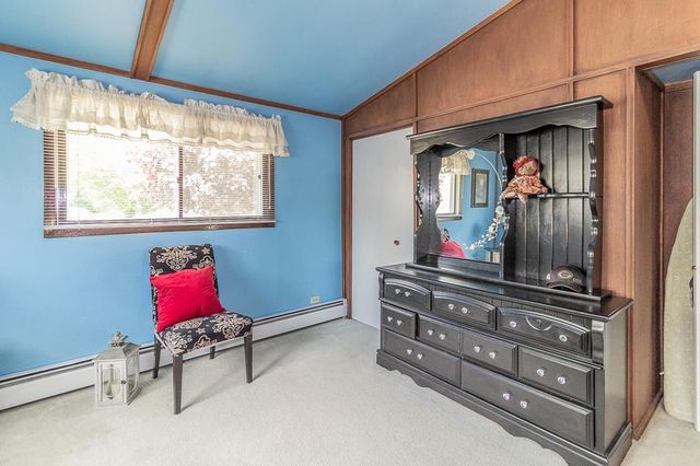 714 S NASH STREET, Hortonville, WI 54944