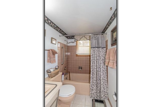 714 S NASH STREET, Hortonville, WI 54944