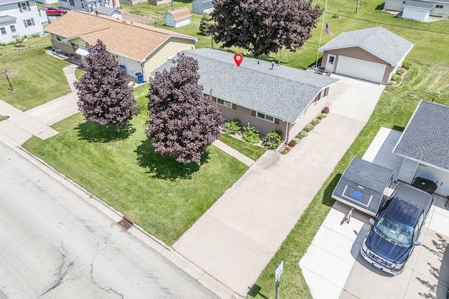714 S NASH STREET, Hortonville, WI 54944