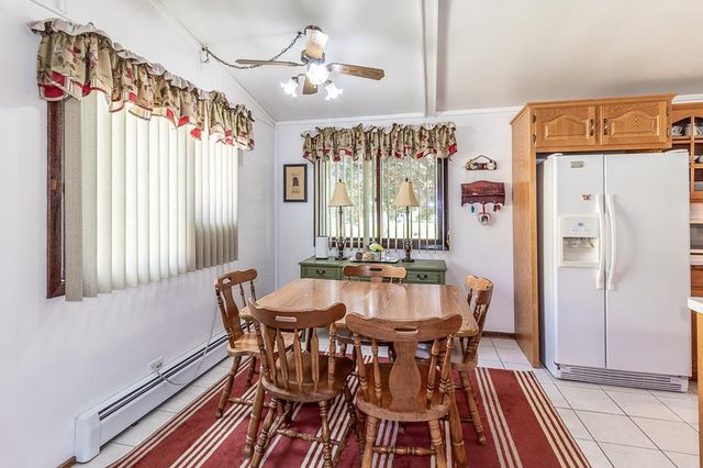 714 S NASH STREET, Hortonville, WI 54944