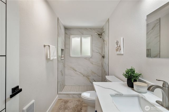 336 NE 175th Street, Shoreline, WA 98155