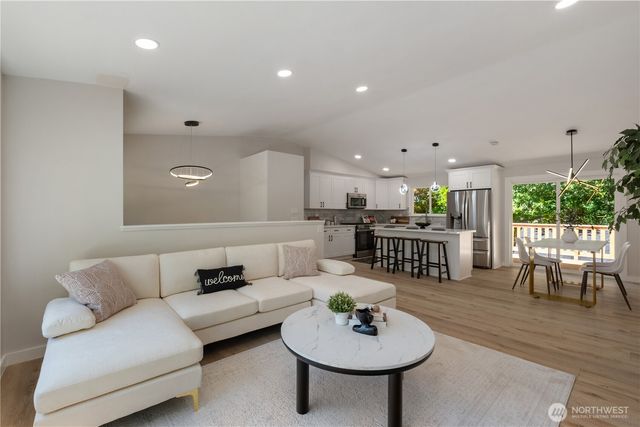 336 NE 175th Street, Shoreline, WA 98155