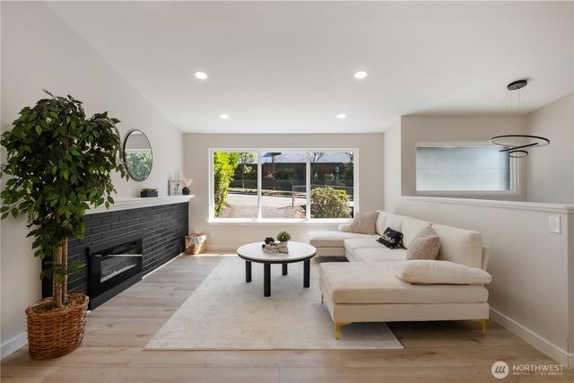 336 NE 175th Street, Shoreline, WA 98155