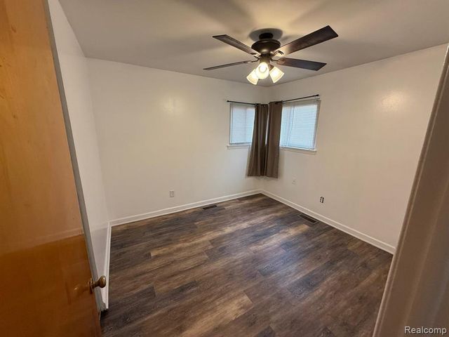 205 Shotka Street, Westland, MI 48186