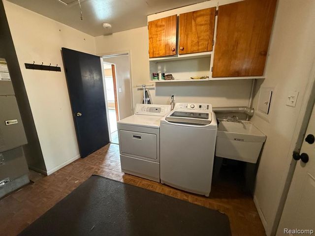 205 Shotka Street, Westland, MI 48186