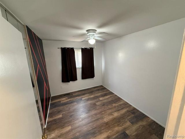 205 Shotka Street, Westland, MI 48186