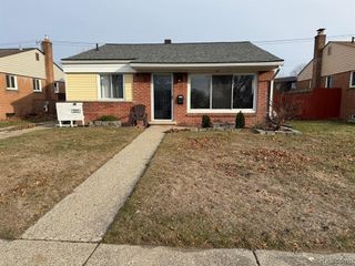 205 Shotka Street, Westland, MI 48186