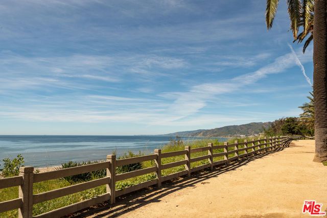 506 Georgina Avenue, Santa Monica, CA 90402