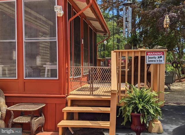 79 MARTIN DR, Whiting, NJ 08759