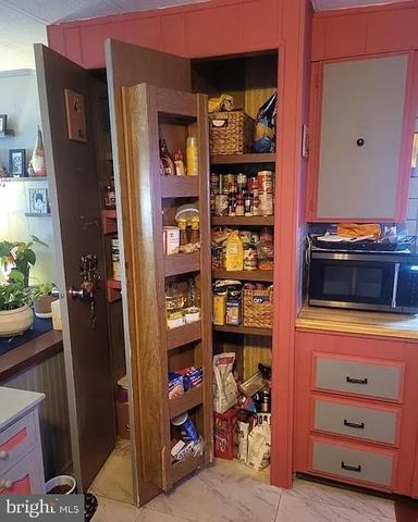 79 MARTIN DR, Whiting, NJ 08759