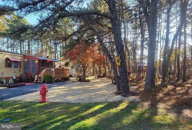 79 MARTIN DR, Whiting, NJ 08759