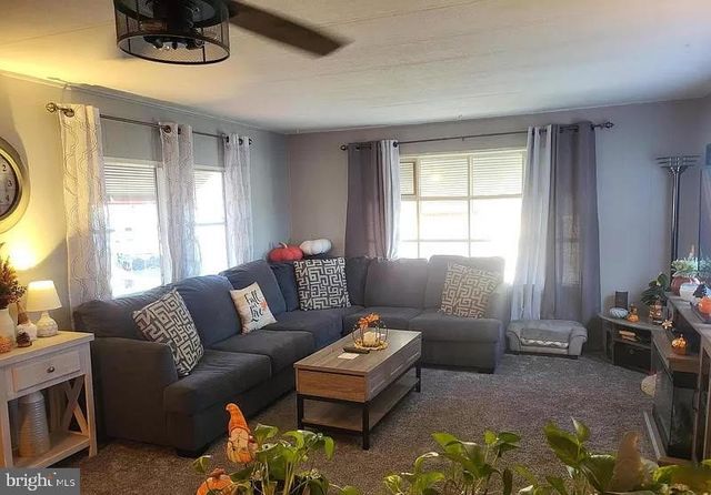 79 MARTIN DR, Whiting, NJ 08759