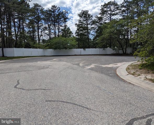 79 MARTIN DR, Whiting, NJ 08759