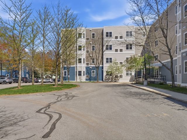 30 Franklin St 427, Malden, MA 02148