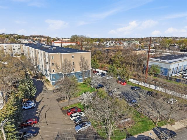 30 Franklin St 427, Malden, MA 02148