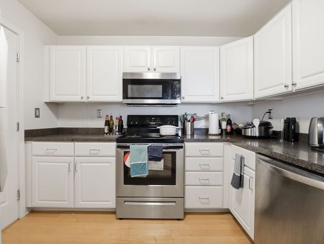 30 Franklin St 427, Malden, MA 02148