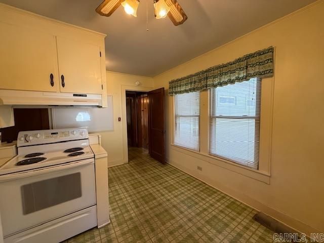 985 Brooks, Batesville, AR 72501