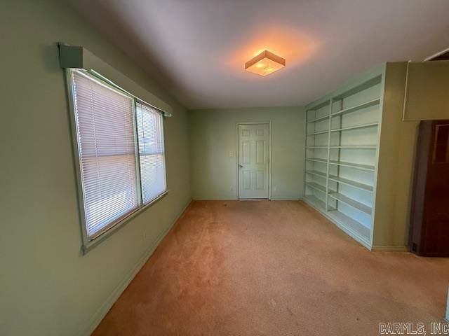 985 Brooks, Batesville, AR 72501