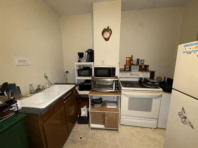 1606 Rugby BLVD NW, Roanoke, VA 24017