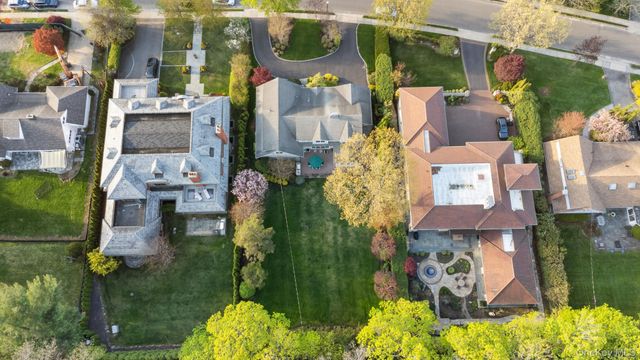 46 Nassau Drive, Great Neck, NY 11021