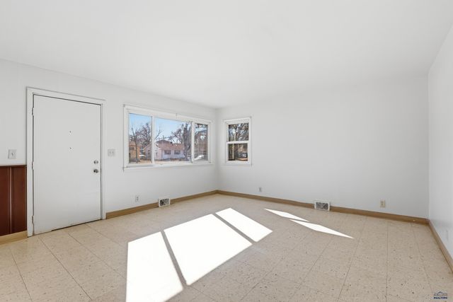 908 E TALLENT, Rapid City, SD 57701