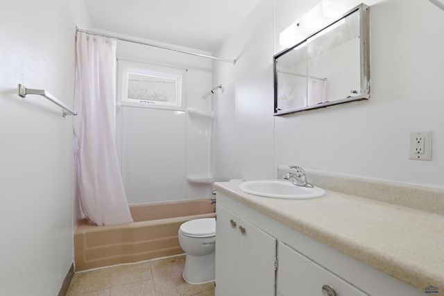 908 E TALLENT, Rapid City, SD 57701