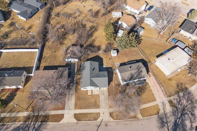 908 E TALLENT, Rapid City, SD 57701