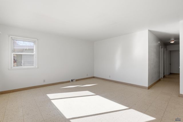 908 E TALLENT, Rapid City, SD 57701