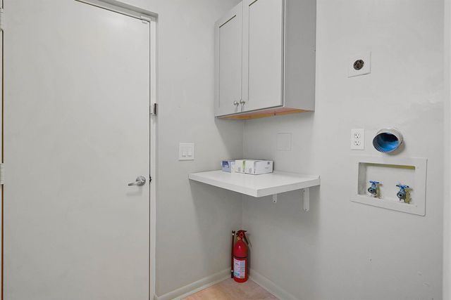 6845 FOUNTAINS Circle, Lake Worth, FL 33467
