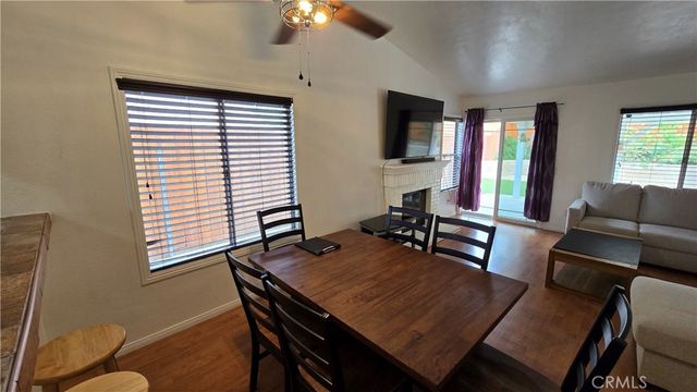 37034 Potter, Palmdale, CA 93550