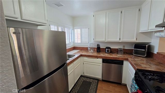 37034 Potter, Palmdale, CA 93550