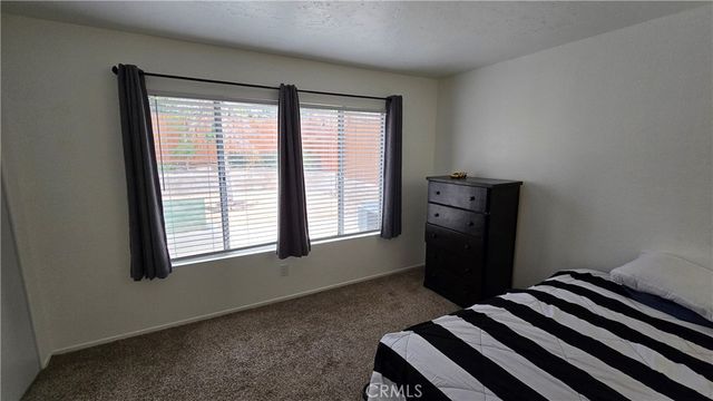 37034 Potter, Palmdale, CA 93550