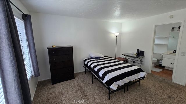 37034 Potter, Palmdale, CA 93550
