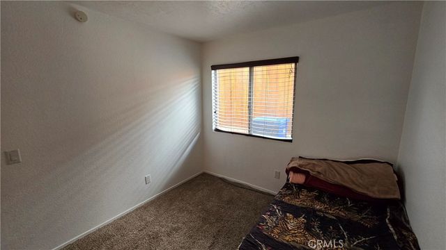 37034 Potter, Palmdale, CA 93550