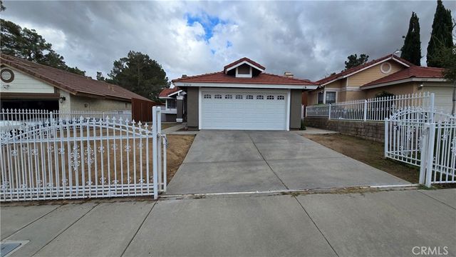 37034 Potter, Palmdale, CA 93550