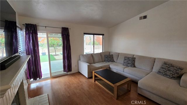 37034 Potter, Palmdale, CA 93550